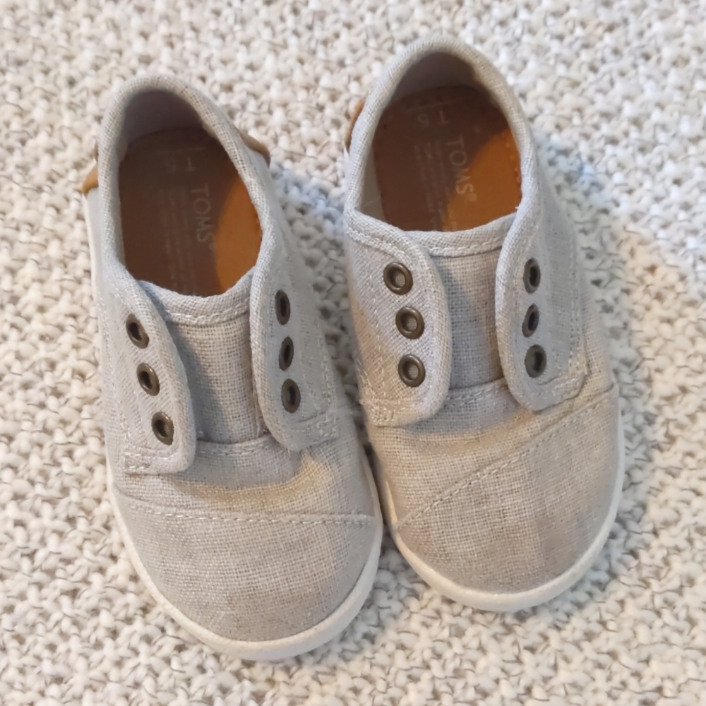 TOMS Toddler Shoes (lightly used!)